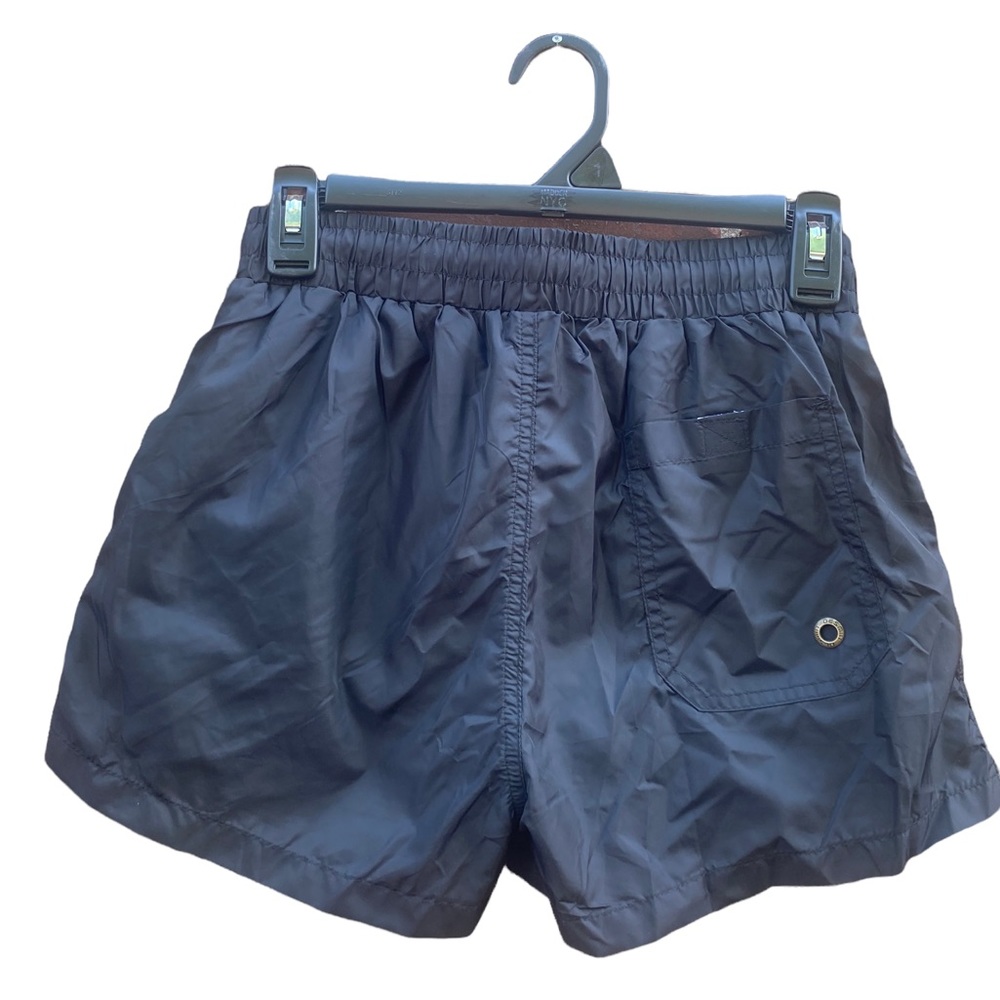 Exercise shorts - Picture 2 of 2